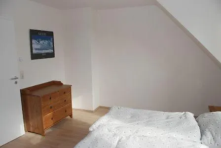 Leuchtturmblick * Timmendorf